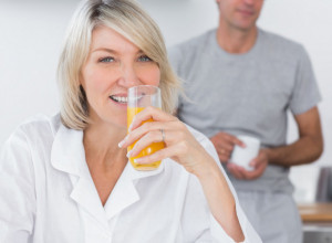 Ako ste prešli 40, ova PIĆA vas tiho GOJE: Usporavaju metabolizam i podstiču skladištenje masti