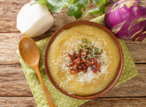 KELERABA, SLANINICA i PARMEZAN u savršenom spoju: RECEPT za POTAŽ koji osvaja na prvi zalogaj