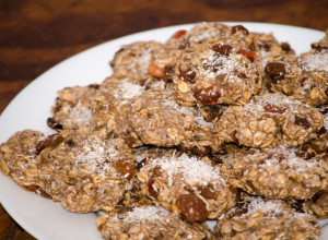 Zaboravite na kupovne slatkiše: Samo 4 sastojka i 15 minuta dovoljno je za savršene ZDRAVE KEKSIĆE koje ćete stalno praviti