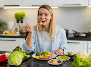 PESKATARIJANSKA dijeta zaludela je svet: Svi pričaju o režimu ishrane koji topi kilograme bez gladovanja (jelovnik)