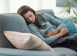 Osećate grčeve danima pre menstruacije? Evo zašto se to dešava i kada treba da se zabrinete