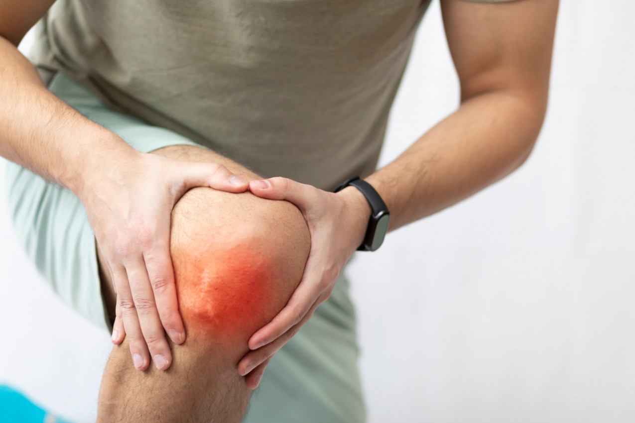 KOLENO vam je ukočeno i boli vas mesecima posle operacije? Ovo morate da znate - nije svejedno!