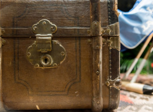 Renoviranje kuće dobilo neočekivani obrt: Pronašli su TAJNI SEF, a ono što se nalazilo u njemu zapanjilo je sve! (VIDEO)