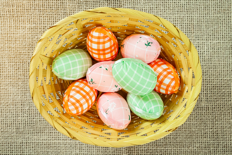 KARIRANA VASKRŠNJA JAJA osvajaju trpeze: Jednostavan trik uz koji će svi misliti da ste profesionalac