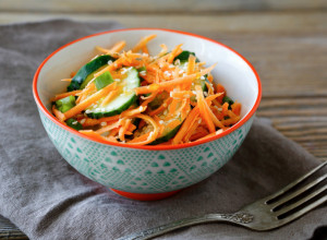 Najbolja salata za čišćenje creva: Ova večera idealna je za vašu liniju, a sprema se za 15 minuta!