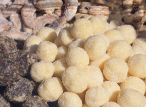 Recept za RAFAELO kuglice koje svi obožavaju: Ne zna se da li se brže prave ili nestaju sa stola