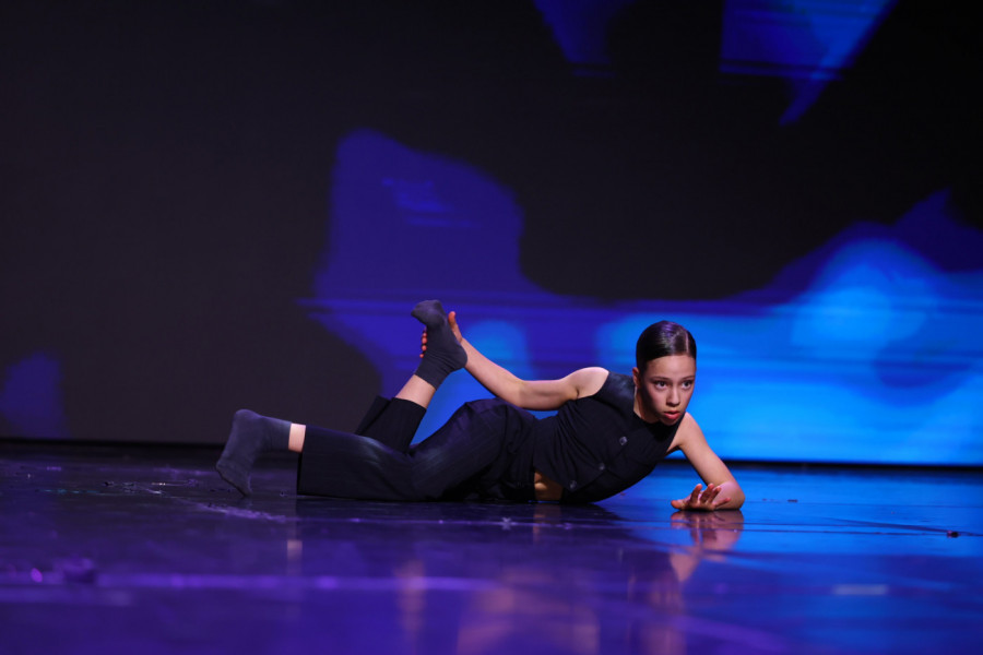 BRODVEJ, STIŽEM: Mila Popović (11), svetska prvakinja u savremenom plesu