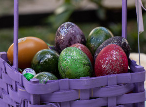 JAJA SA TAČKICAMA izgledaju kao mala umetnička dela: Sve što vam treba je jedan sastojak koji već imate u kući! (VIDEO)