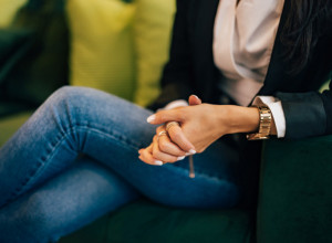 Sedite prekrštenih nogu? Evo kada to ZAISTA može da bude problem