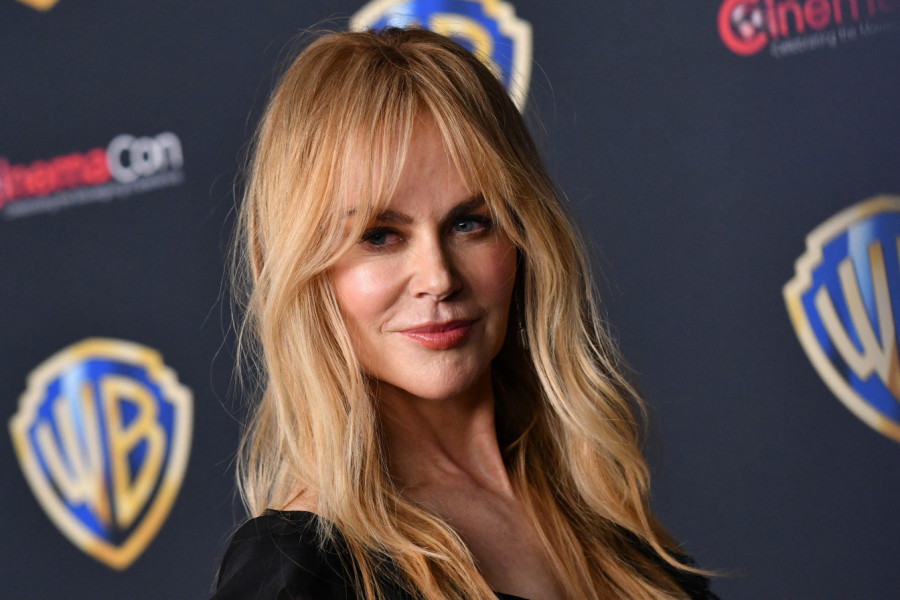 NIKOL KIDMAN je čist dokaz za izreku "manje je više": Crna mala haljina je sve što vam treba u garderoberu (GALERIJA)