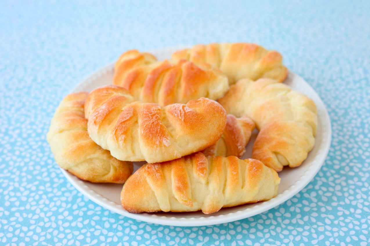 KIFLICE sa fetom koje nestaju za 5 minuta: Mekane kao duša, a prave se lakše nego što mislite