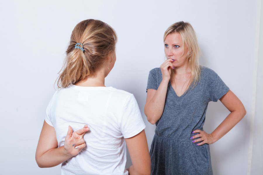 Ova rečenica gotovo uvek znači da vas neko LAŽE: Psiholozi upozoravaju na detalj koji većina ignoriše