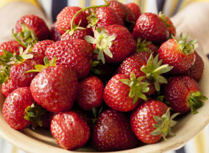 Kako da razlikujete domaće jagode od uvoznih: Dva znaka su ključna!