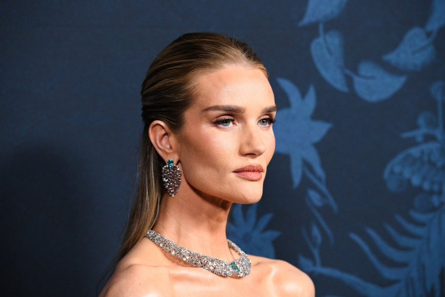 ČIST LUKSUZ I ELEGANCIJA: Slavna manekenka proslavlja rođendan, a SVI gledaju u jedan detalj