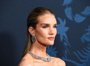 ČIST LUKSUZ I ELEGANCIJA: Slavna manekenka proslavlja rođendan, a SVI gledaju u jedan detalj