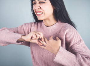 ZAGLAVIO vam se PRSTEN? Bez panike - evo kako da ga bezbedno skinete kod kuće