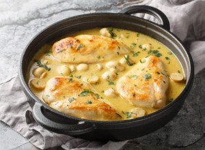 RECEPT za RUČAK za manje od pola sata: Belo meso u sosu od neutralne pavlake i senfa - brzo, lako i ukusno