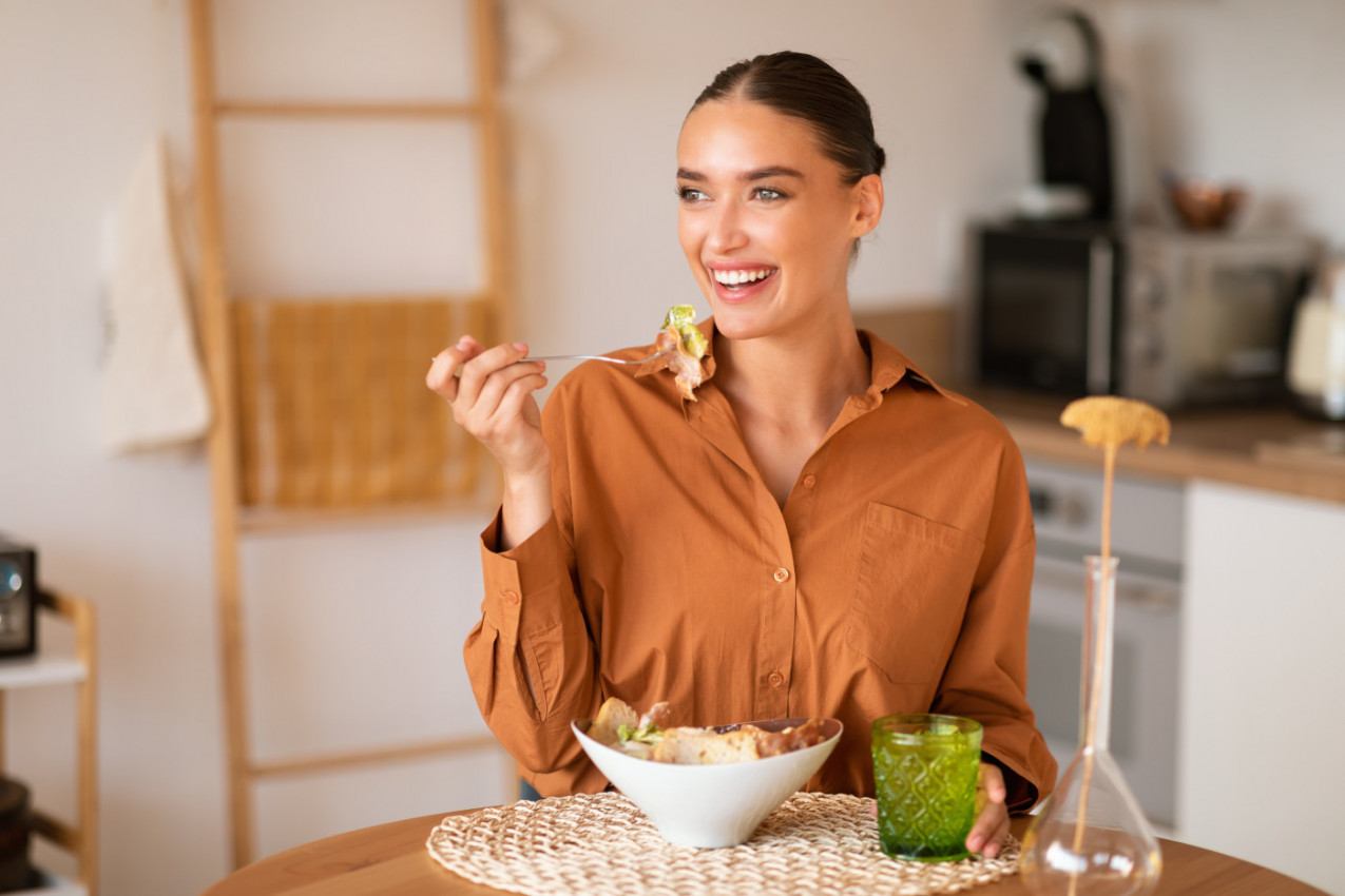 Kako da prirodno podstaknete stvaranje KOLAGENA: 10 namirnica koje čuvaju čvrstoću, elastičnost i sjaj kože