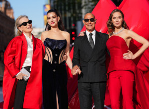 MERIL STRIP i EMILI BLANT zasenile London: "Đavo nosi pradu 2" u znaku vrhunske elegancije (GALERIJA)