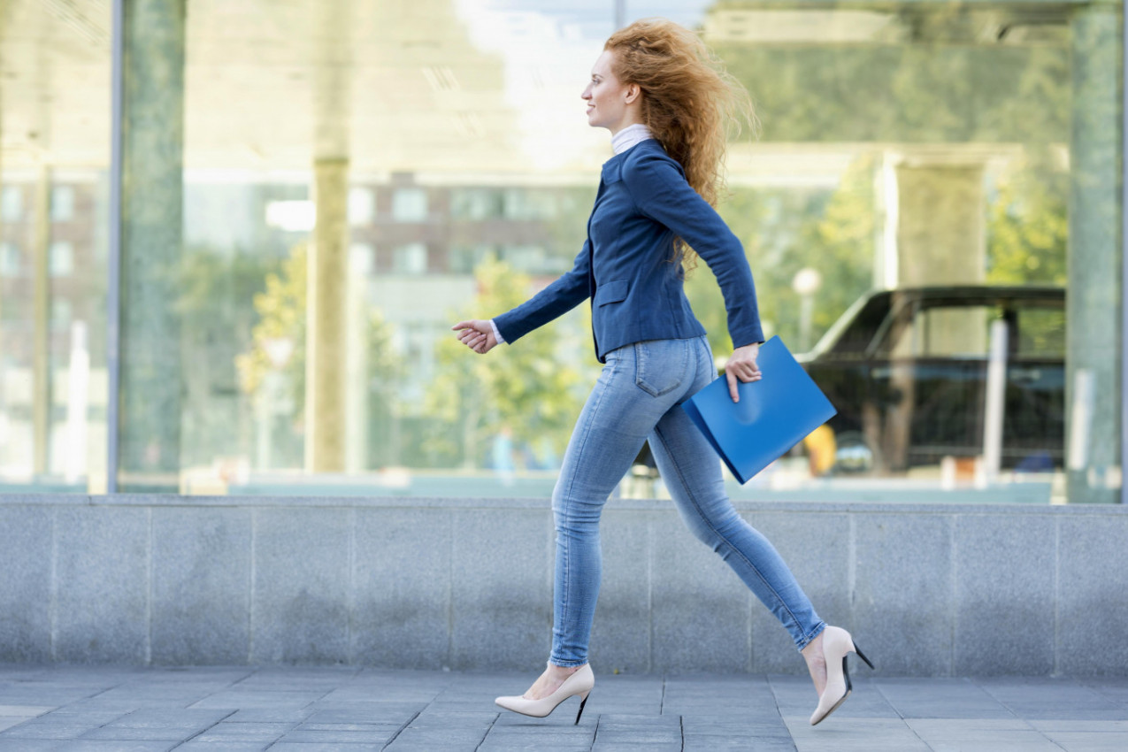 Zaboravite 10.000 koraka dnevno: Stručnjaci otkrivaju kako HODANJE zaista pomaže u MRŠAVLJENJU