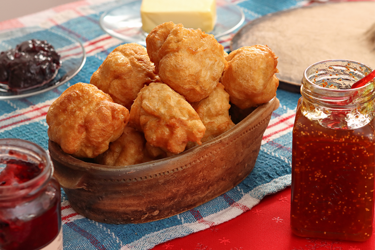 BRZI UŠTIPCI SA JOGURTOM: Spolja hrskavi, iznutra mekani - bez mešenja i čekanja da testo naraste