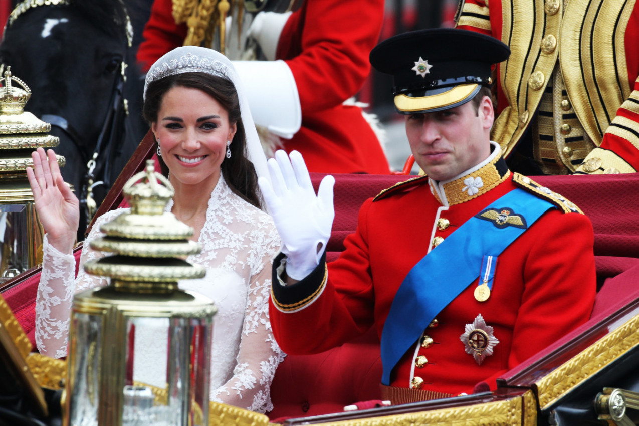 Venčanica koju su VIDELI MILIONI LJUDI: O tajni haljine Kejt Midlton ne prestaje da se priča (FOTO)