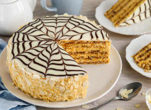 Raskošna praznična poslastica: ESTERHAZI torta koja izgleda kao iz poslastičarnice - svi će vam tražiti recept!