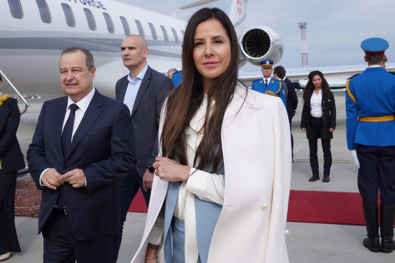 Svetloplava kombinacija TAMARE VUČIĆ o kojoj se priča: Ovako izgleda moć elegancije - jedan DETALJ sve oduševio