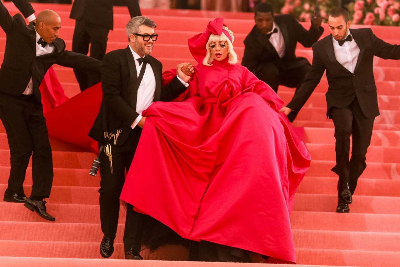 MET GALA 2026: Sve što treba da znate o najskupljem i najkontroverznijem modnom događaju godine