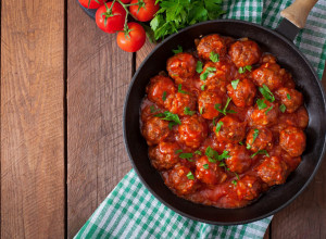 Originalni italijanski recept za ĆUFTE: Ovako ih spremaju bake u Napulju