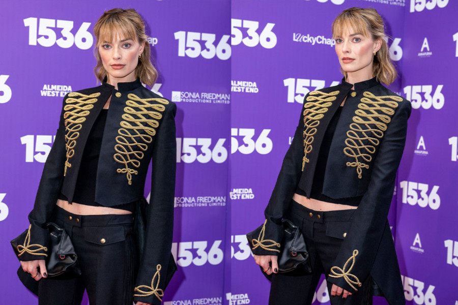 Margo Robi kao Napoleon u kreaciji Aleksandera Mekvina