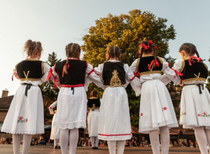 Ovo su TRADICIONALNA srpska imena koja prkose vremenu: Jedno nosi SNAŽNO značenje