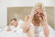 5 znakova da se MUŽ emocionalno POVUKAO: Stručnjaci otkrivaju ponašanja koja ukazuju na kraj bliskosti u braku