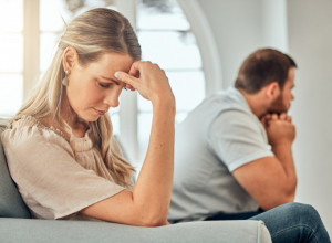 OVO parovi rade svaki dan i RAZARA BRAK: 4 bezazlene navike koje uništavaju ljubav - prema psiholozima