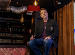 10 dana do KONCERTA HARIJA MATA HARIJA U NIŠU: Poznati pevač nastavlja turneju u Srbiji posle spektakularnih koncerata u Beogradu