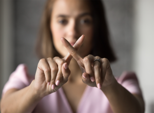 Sociopate su svuda oko nas: Ove TRI REČI OTKRIVAJU njihovu pravu prirodu, a evo kako da izbegnete ZAMKU