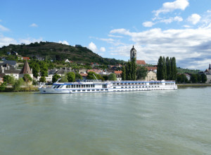 NEVEROVATNA POMAMA ZA REČNIM KRSTARENJIMA! Putovanja brodom su ponovo U TRENDU, ove DVE DESTINACIJE svi traže!