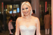 Marija Veljković u crvenoj haljini poslala MOĆNU poruku ženama: Zbog OVOGA joj SVI APLAUDIRAJU (FOTO)