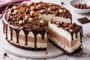 Sladoled torta koja se ne peče: Kremasti letnji desert koji nestaje čim ga iznesete iz frižidera