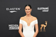 ANA IVANOVIĆ zapalila mreže u savršenom letnjem izdanju: Bela haljina i nenametljiv LUKSUZ koji svi komentarišu (FOTO)