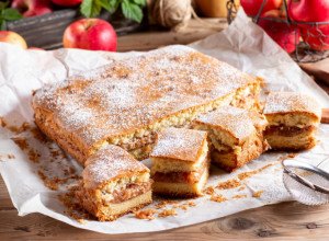 Ovako su naše bake pravile lenju pitu sa jabukama: Starinski recept za kolač koji vole sve generacije