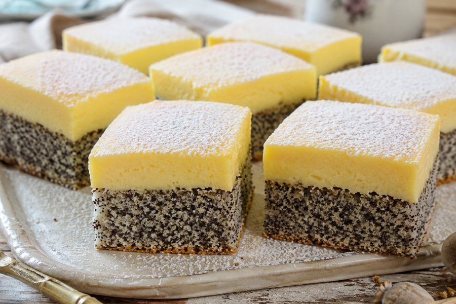 Mak kocke sa žutim filom: Starinski kolač koji miriše na detinjstvo i topi se pod nepcima (RECEPT)