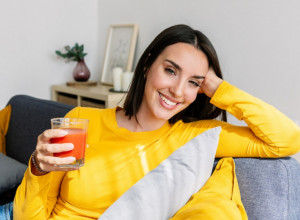 LETI JE OMILJENO I TO NIJE BEZ RAZLOGA: OVO voće je puno vitamina, a evo zašto PUŠAČI treba da ga konzumiraju redovno