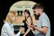 ZBOG UDATE LJUBAVNICE IZGUBIO GLAVU, A KOD KUĆE GA ČEKA VERNA DEVOJKA: Njegova dilema zgrozila mnoge!