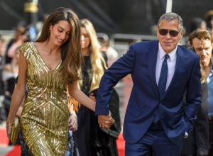 AMAL I DŽORDŽ KLUNI KAO IZ FILMA: Smelim izdanjem u Italiji još jednom pokazali zašto su OLIČENJE ELEGANCIJE (FOTO)