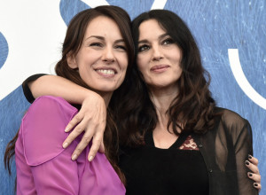 Malo ko zna kako su se UPOZNALE Sloboda Mićalović i Monika Beluči: Jedan čovek ih je SPOJIO, a njihovo prijateljstvo traje godinama (GALERIJA)