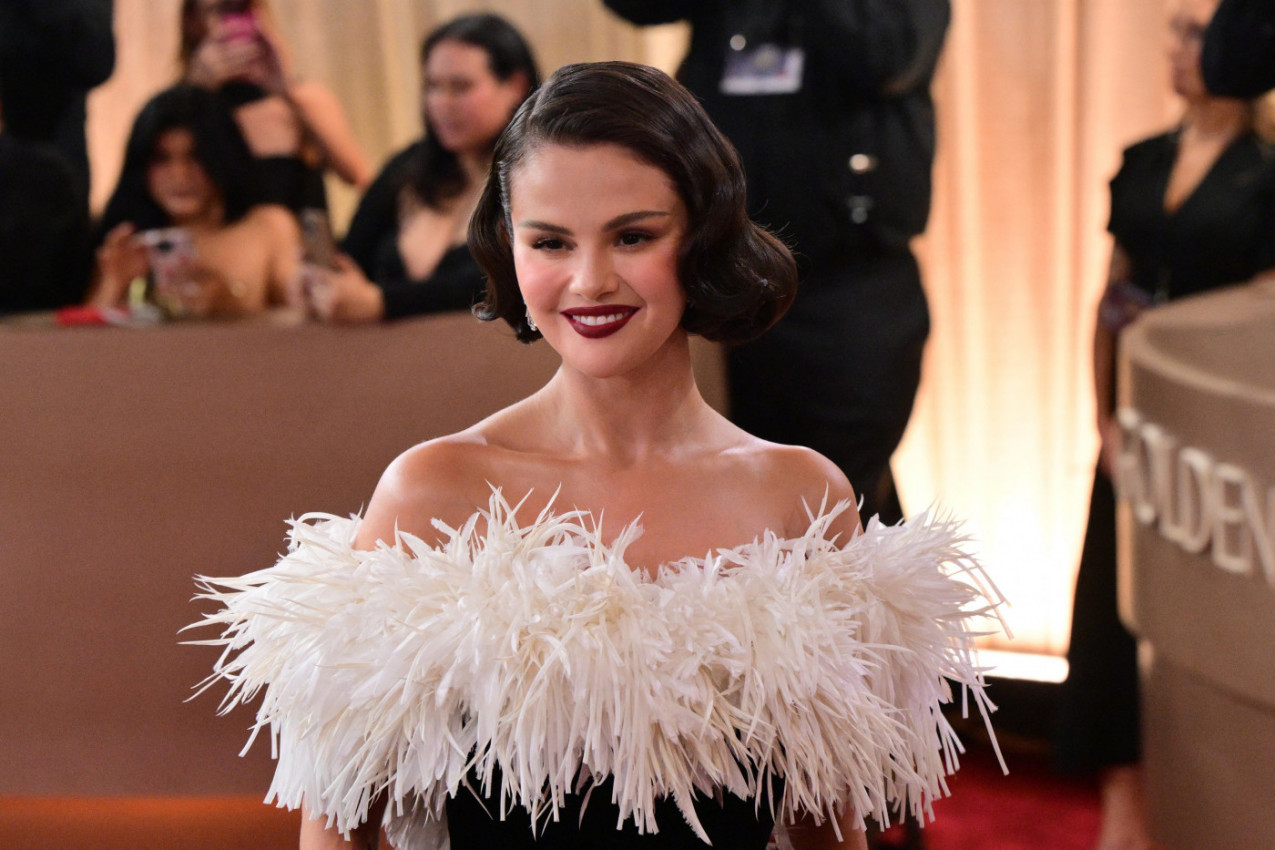 Selena Gomez danas puni 34 godine: Kao dete skupljala SITNIŠ za gorivo, a danas je milijarderka (GALERIJA)