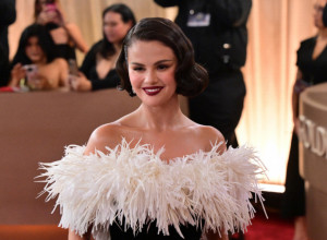 Selena Gomez danas puni 34 godine: Kao dete skupljala SITNIŠ za gorivo, a danas je milijarderka (GALERIJA)