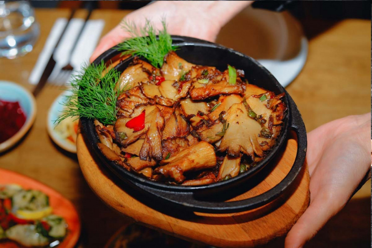 RECEPT za najukusnije bukovače: Jedan SASTOJAK im daje neodoljiv miris i ukus, isprobajte ga odmah!