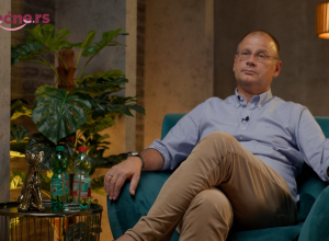 Dr Petar Otašević UPOZORAVA: Vrućina OPASNO opterećuje srce - evo kada telo šalje alarm i šta NIKAKO ne smete da radite na moru (VIDEO)
